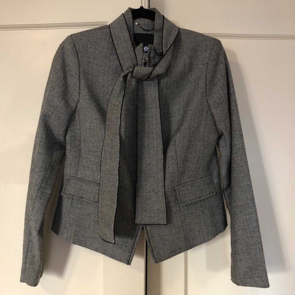 NEW Banana Republic herringbone blazer with sash